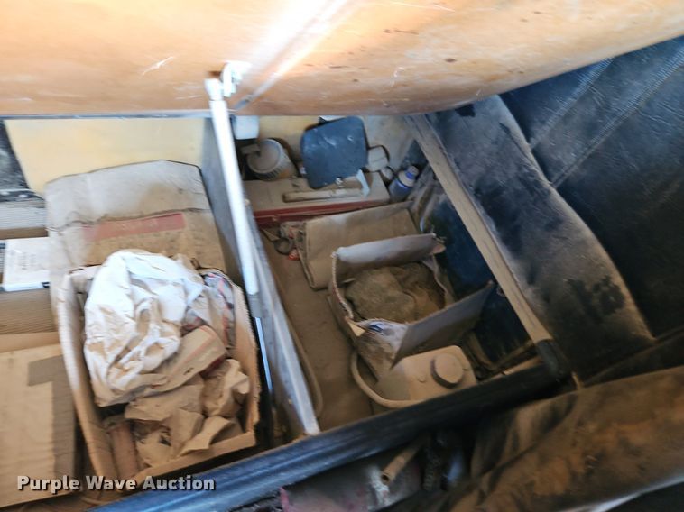 image for item DR8681 1995 Freightliner  FLD semi truck