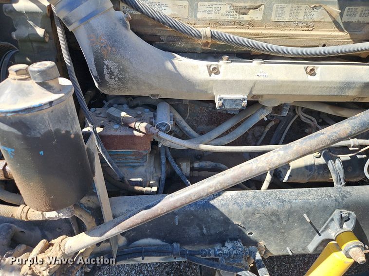 image for item DR8681 1995 Freightliner  FLD semi truck