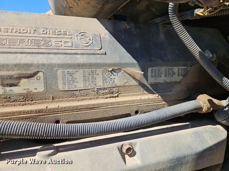 image for item DR8681 1995 Freightliner  FLD semi truck