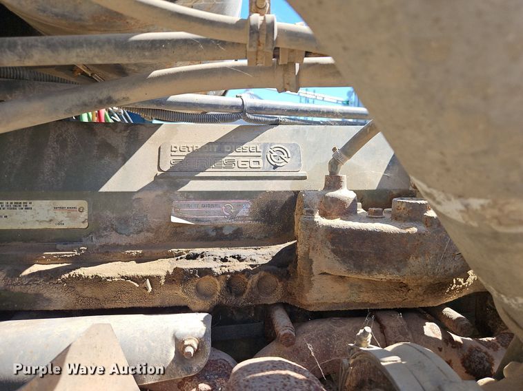 image for item DR8681 1995 Freightliner  FLD semi truck