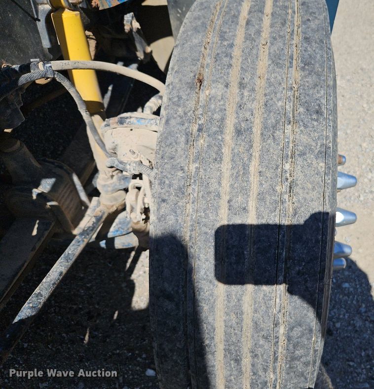 image for item DR8681 1995 Freightliner  FLD semi truck