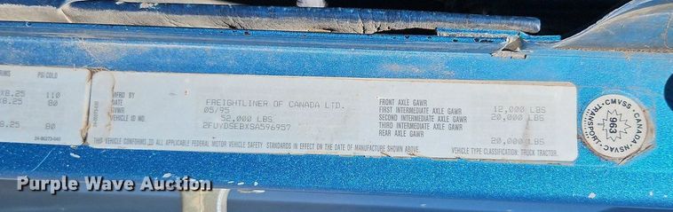 image for item DR8681 1995 Freightliner  FLD semi truck