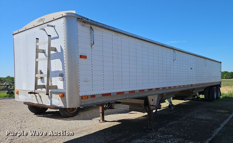 image for item DR8683 1996 Wilson DWH-400 grain trailer