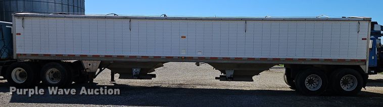 image for item DR8683 1996 Wilson DWH-400 grain trailer