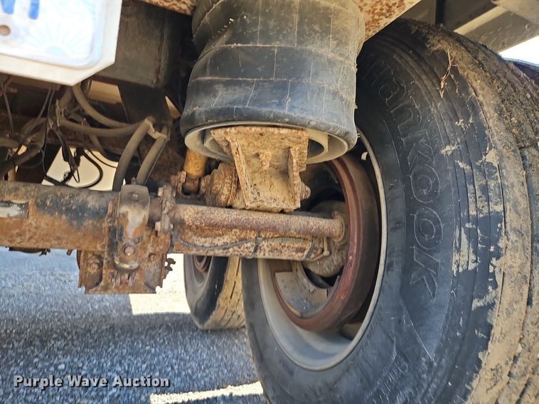 image for item DR8684 1999 Timpte Super Hopper grain trailer