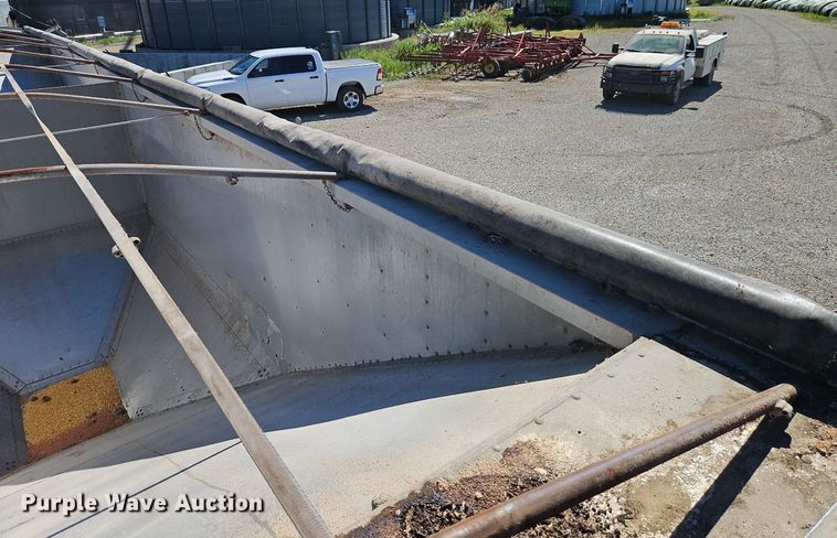 image for item DR8684 1999 Timpte Super Hopper grain trailer