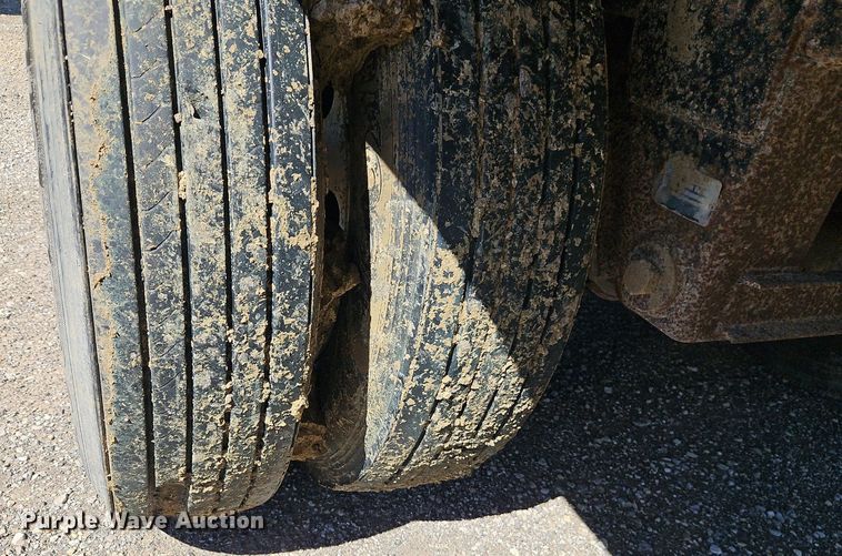 image for item DR8684 1999 Timpte Super Hopper grain trailer