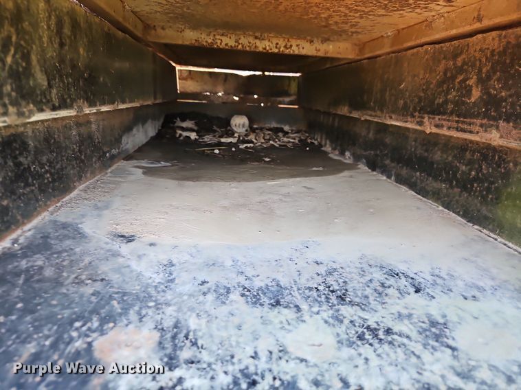 image for item DR8690 2000 Ford F650 Super Duty XLT flatbed truck