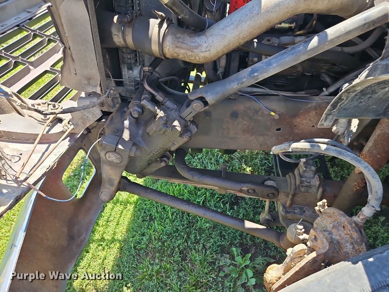 image for item DR8690 2000 Ford F650 Super Duty XLT flatbed truck