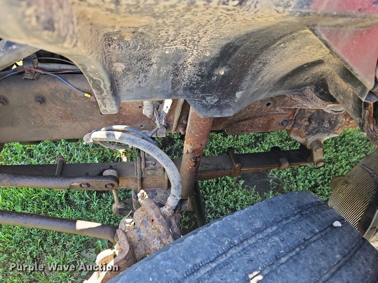 image for item DR8690 2000 Ford F650 Super Duty XLT flatbed truck