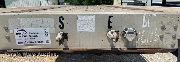 image for item DU3012 1998 Wilson  CF900 flatbed trailer