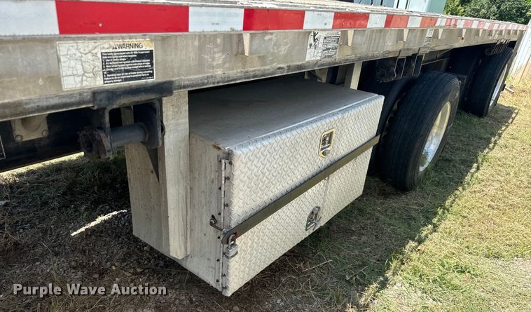 image for item DU3012 1998 Wilson  CF900 flatbed trailer