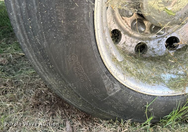 image for item DU3012 1998 Wilson  CF900 flatbed trailer