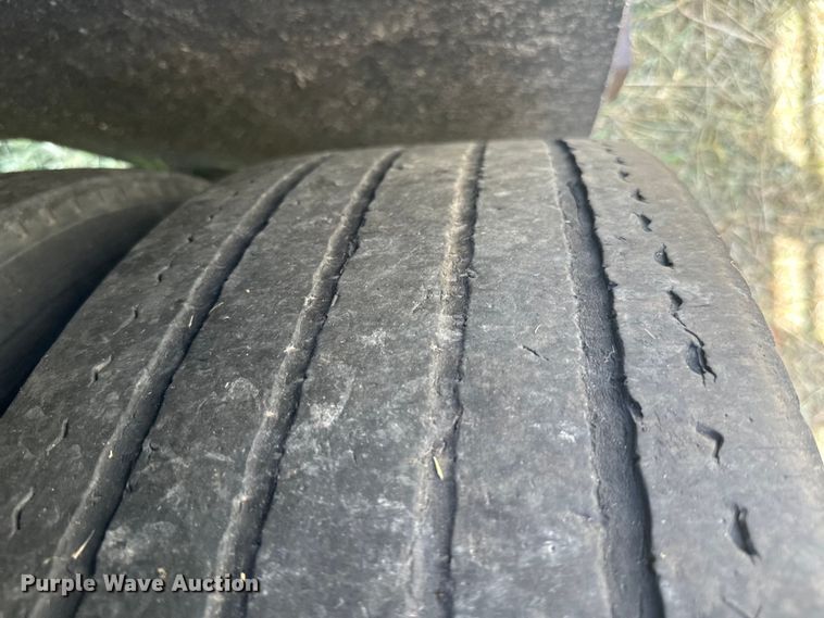 image for item DU3012 1998 Wilson  CF900 flatbed trailer