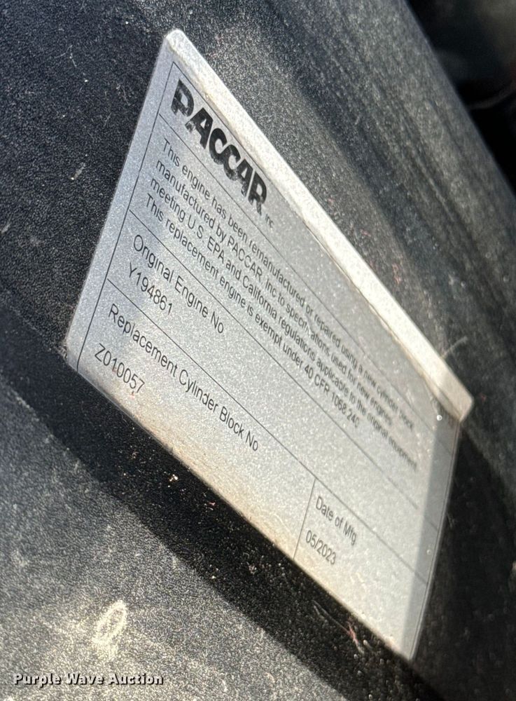 image for item DV5787 2020 Kenworth  T680 semi truck