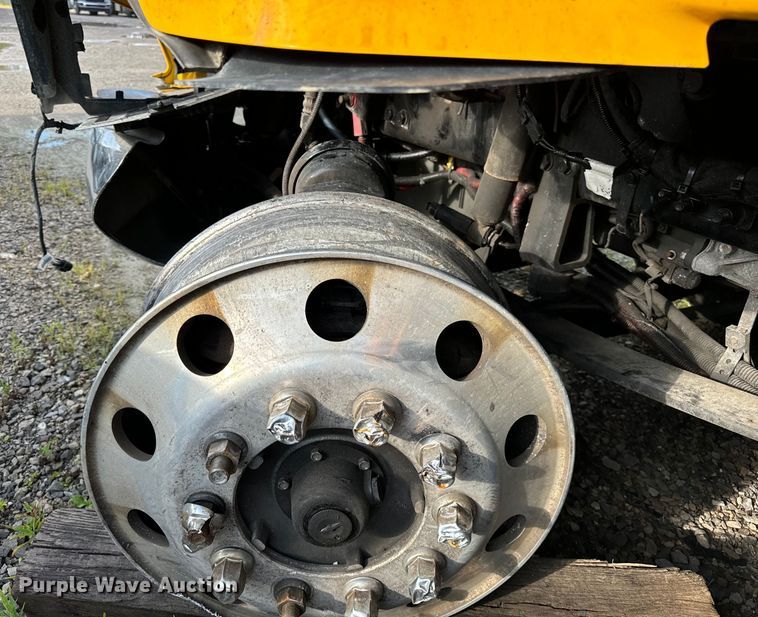 image for item DV5787 2020 Kenworth  T680 semi truck