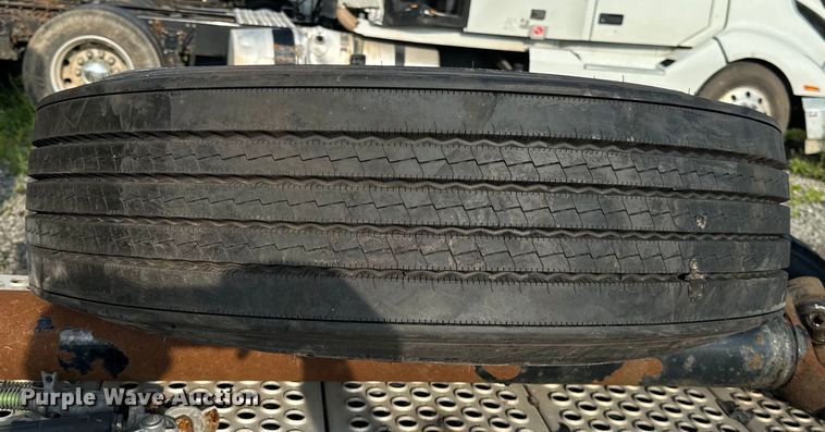 image for item DV5787 2020 Kenworth  T680 semi truck