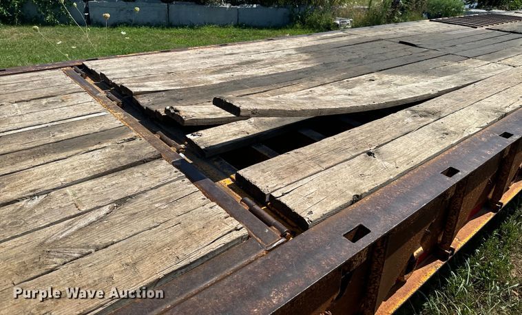 image for item DX0848 2000 Trail King TK70HT-492 hydratail drop deck equipment trailer