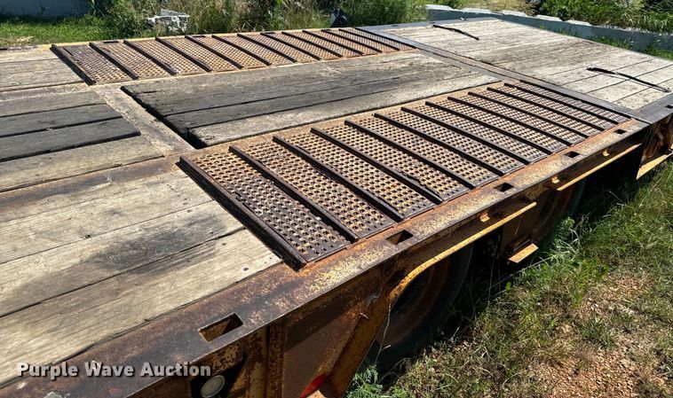 image for item DX0848 2000 Trail King TK70HT-492 hydratail drop deck equipment trailer