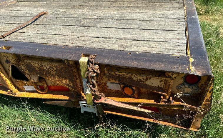 image for item DX0848 2000 Trail King TK70HT-492 hydratail drop deck equipment trailer