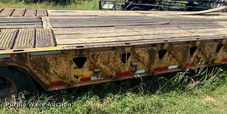 image for item DX0848 2000 Trail King TK70HT-492 hydratail drop deck equipment trailer