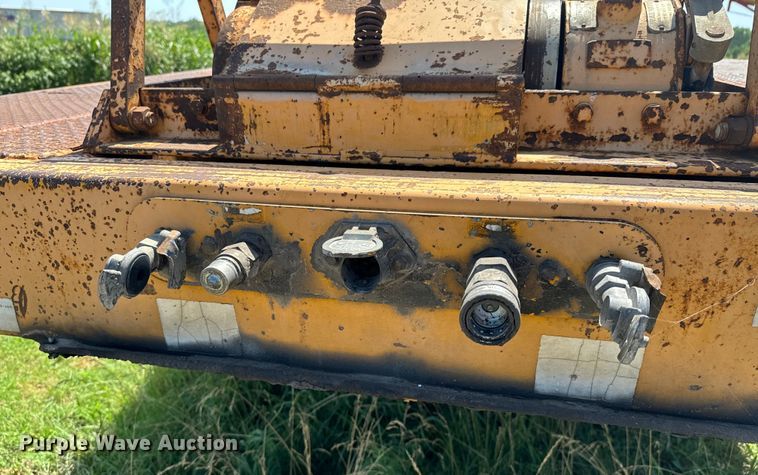 image for item DX0848 2000 Trail King TK70HT-492 hydratail drop deck equipment trailer