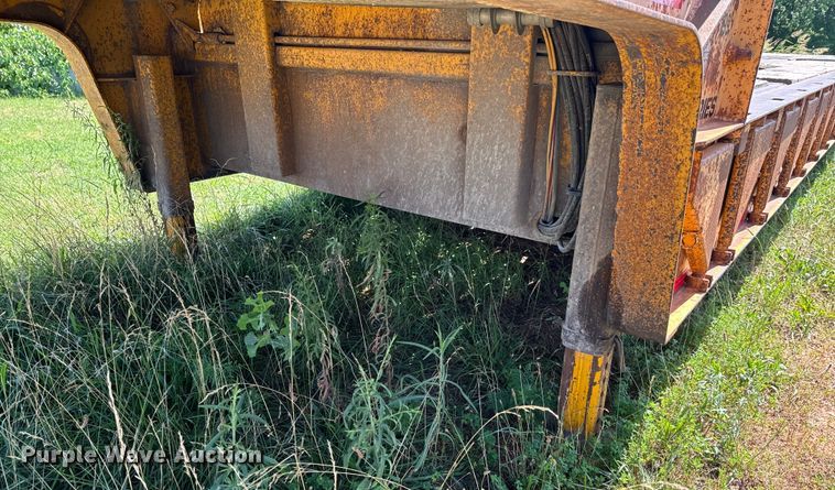 image for item DX0848 2000 Trail King TK70HT-492 hydratail drop deck equipment trailer