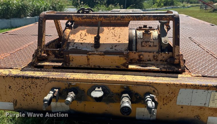 image for item DX0848 2000 Trail King TK70HT-492 hydratail drop deck equipment trailer