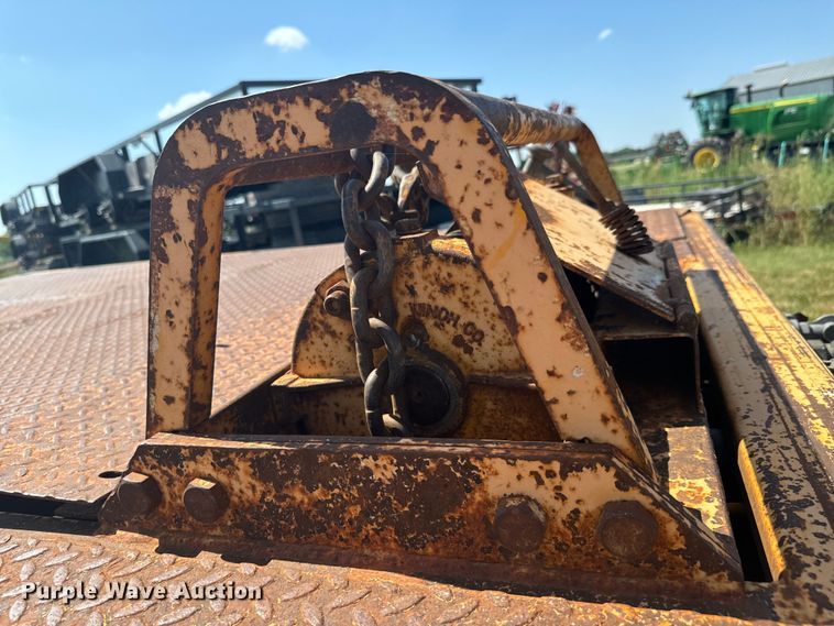 image for item DX0848 2000 Trail King TK70HT-492 hydratail drop deck equipment trailer