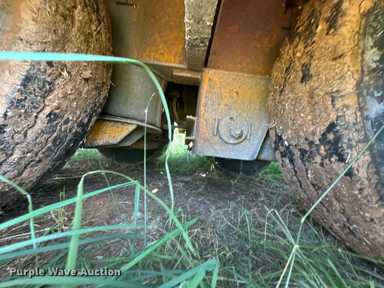 image for item DX0848 2000 Trail King TK70HT-492 hydratail drop deck equipment trailer