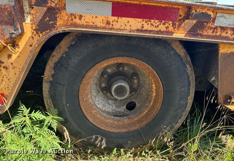 image for item DX0848 2000 Trail King TK70HT-492 hydratail drop deck equipment trailer