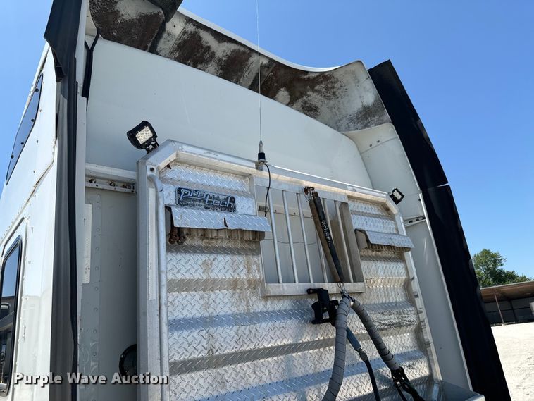 image for item DX0850 2013 Kenworth T660 semi truck