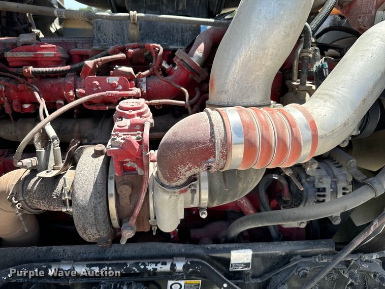 image for item DX0850 2013 Kenworth T660 semi truck