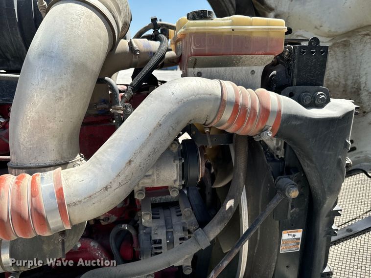 image for item DX0850 2013 Kenworth T660 semi truck