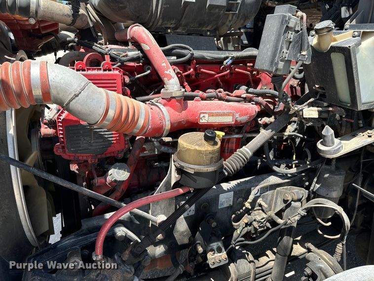 image for item DX0850 2013 Kenworth T660 semi truck