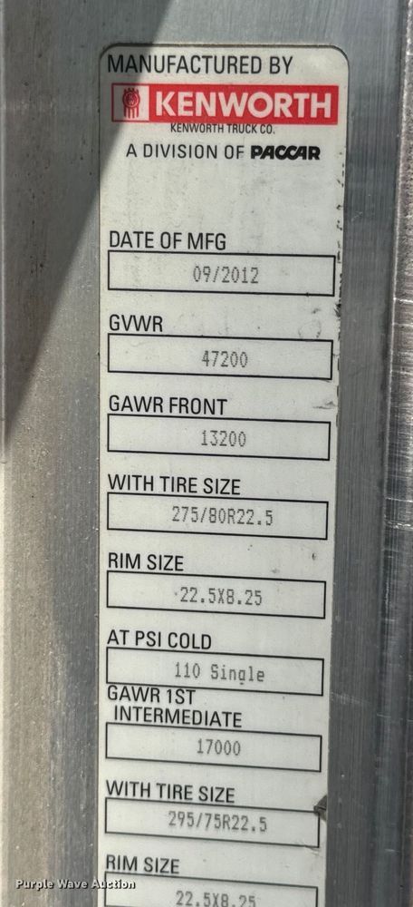 image for item DX0850 2013 Kenworth T660 semi truck