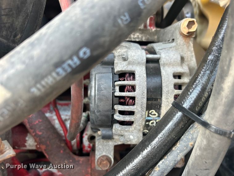 image for item EG0713 2011 International  9900ix semi truck