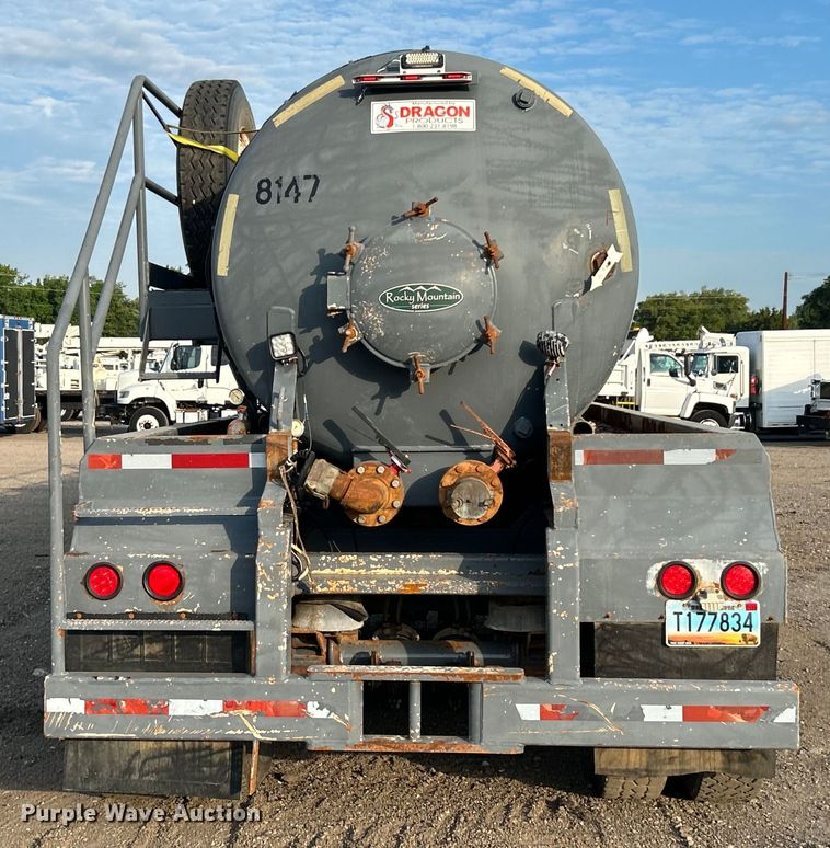 image for item EG0732 2012 Dragon Products, Inc. vacuum trailer