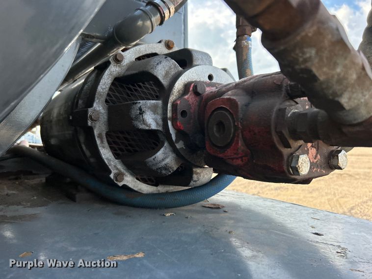 image for item EG0732 2012 Dragon Products, Inc. vacuum trailer