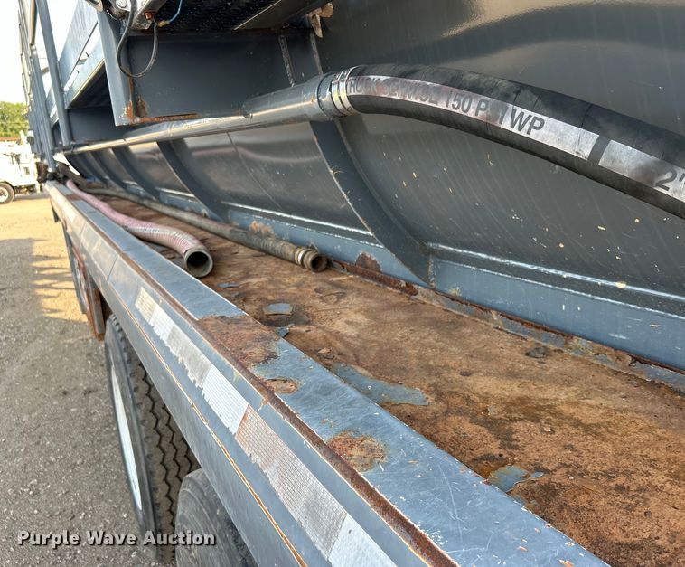 image for item EG0732 2012 Dragon Products, Inc. vacuum trailer