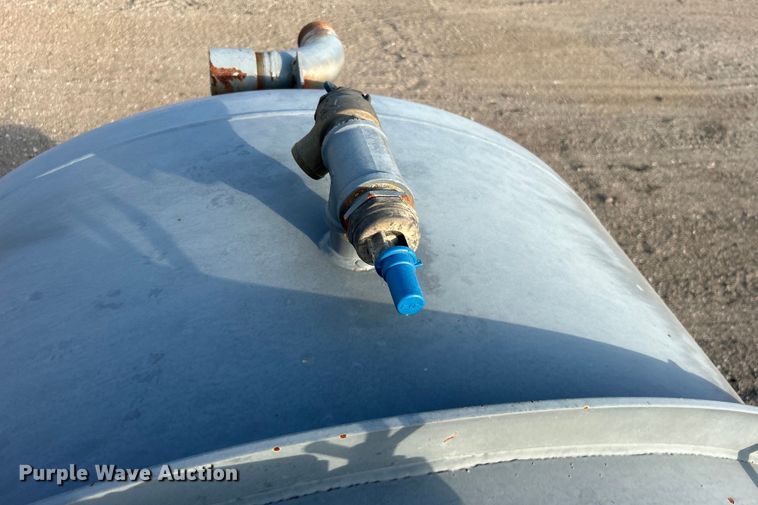 image for item EG0732 2012 Dragon Products, Inc. vacuum trailer