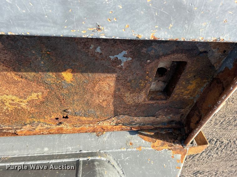 image for item EG0732 2012 Dragon Products, Inc. vacuum trailer