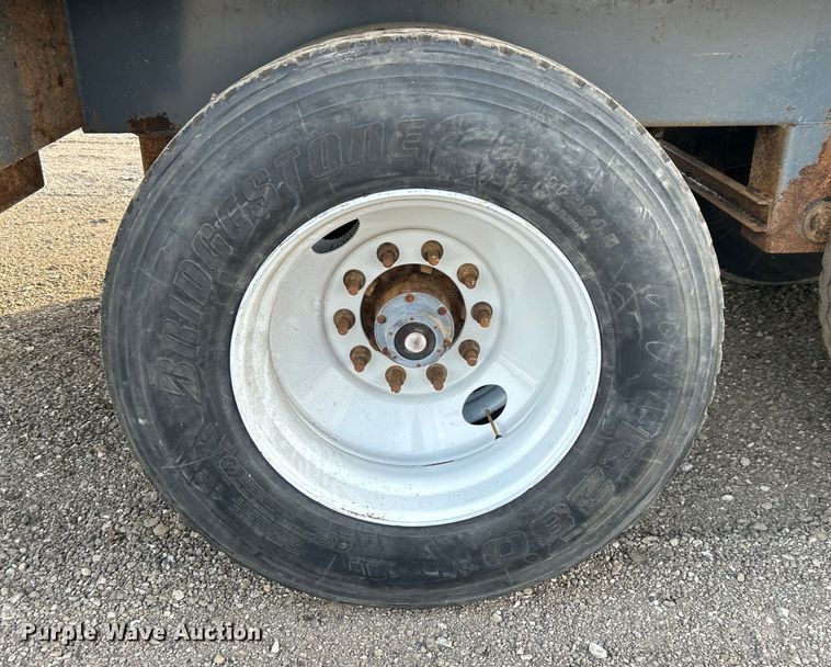 image for item EG0732 2012 Dragon Products, Inc. vacuum trailer