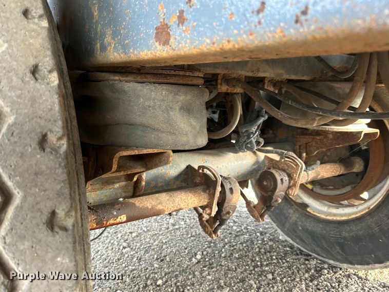 image for item EG0732 2012 Dragon Products, Inc. vacuum trailer