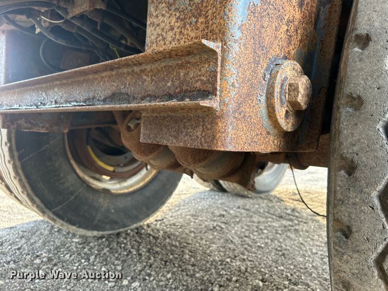 image for item EG0732 2012 Dragon Products, Inc. vacuum trailer