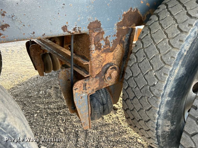 image for item EG0732 2012 Dragon Products, Inc. vacuum trailer