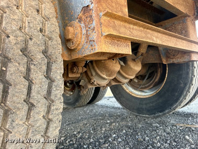 image for item EG0732 2012 Dragon Products, Inc. vacuum trailer