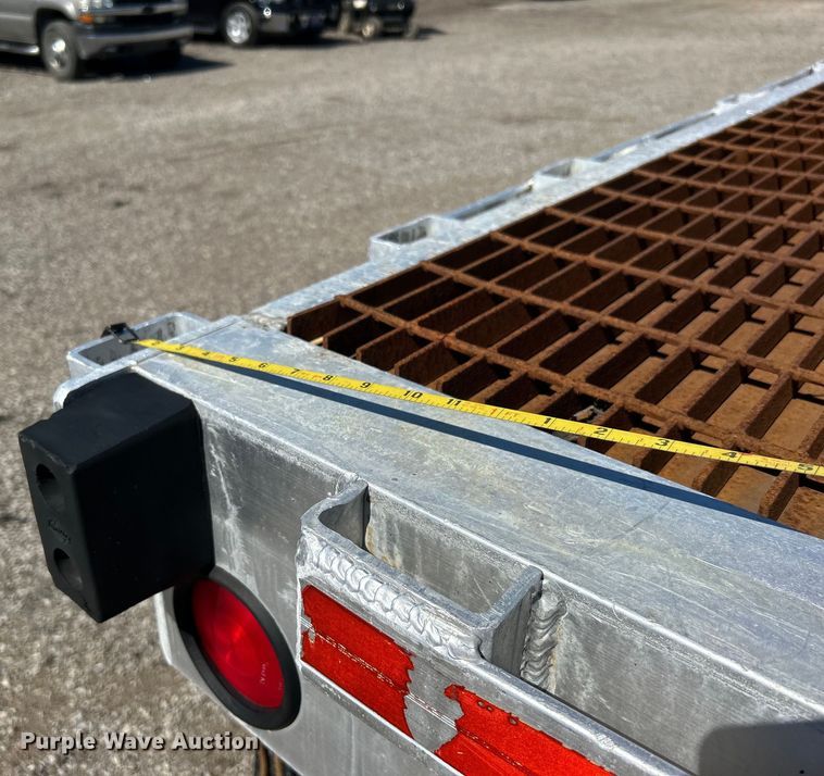 image for item EG0749 1999 Utility Trailer FS2CHA flatbed trailer