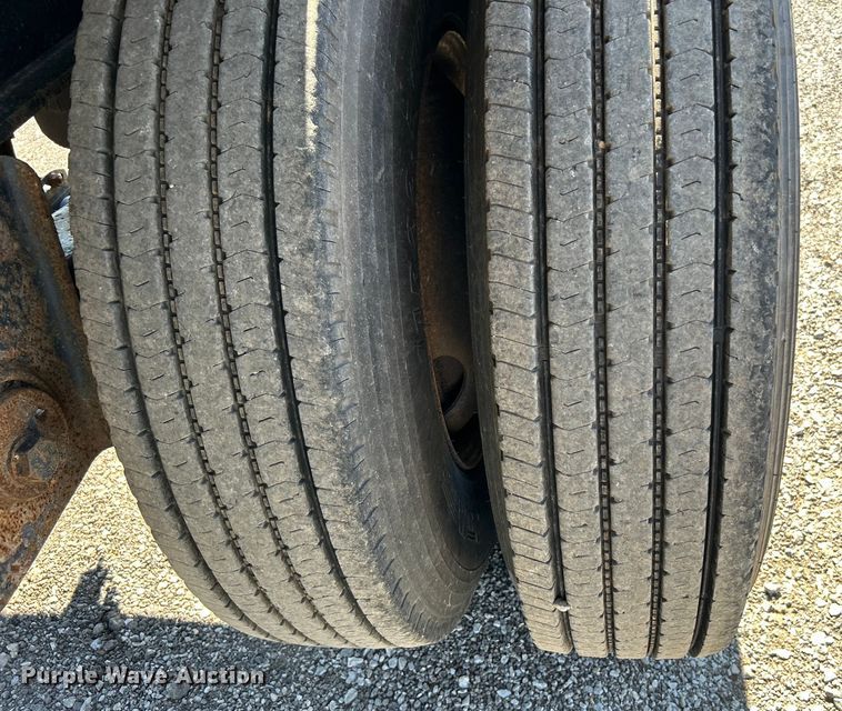 image for item EG0749 1999 Utility Trailer FS2CHA flatbed trailer