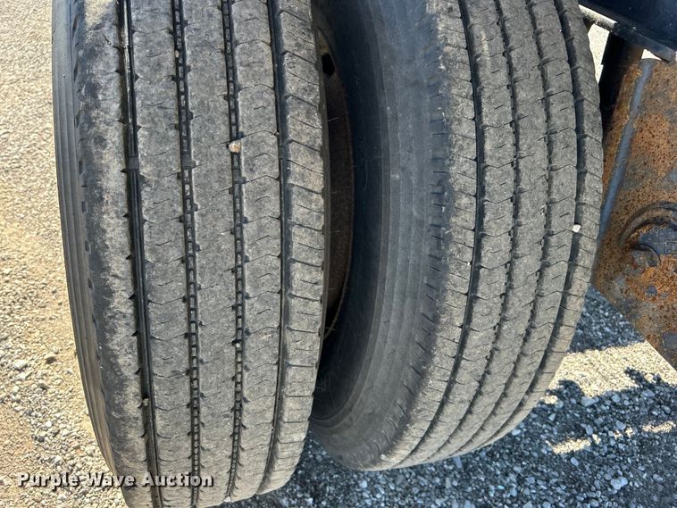 image for item EG0749 1999 Utility Trailer FS2CHA flatbed trailer